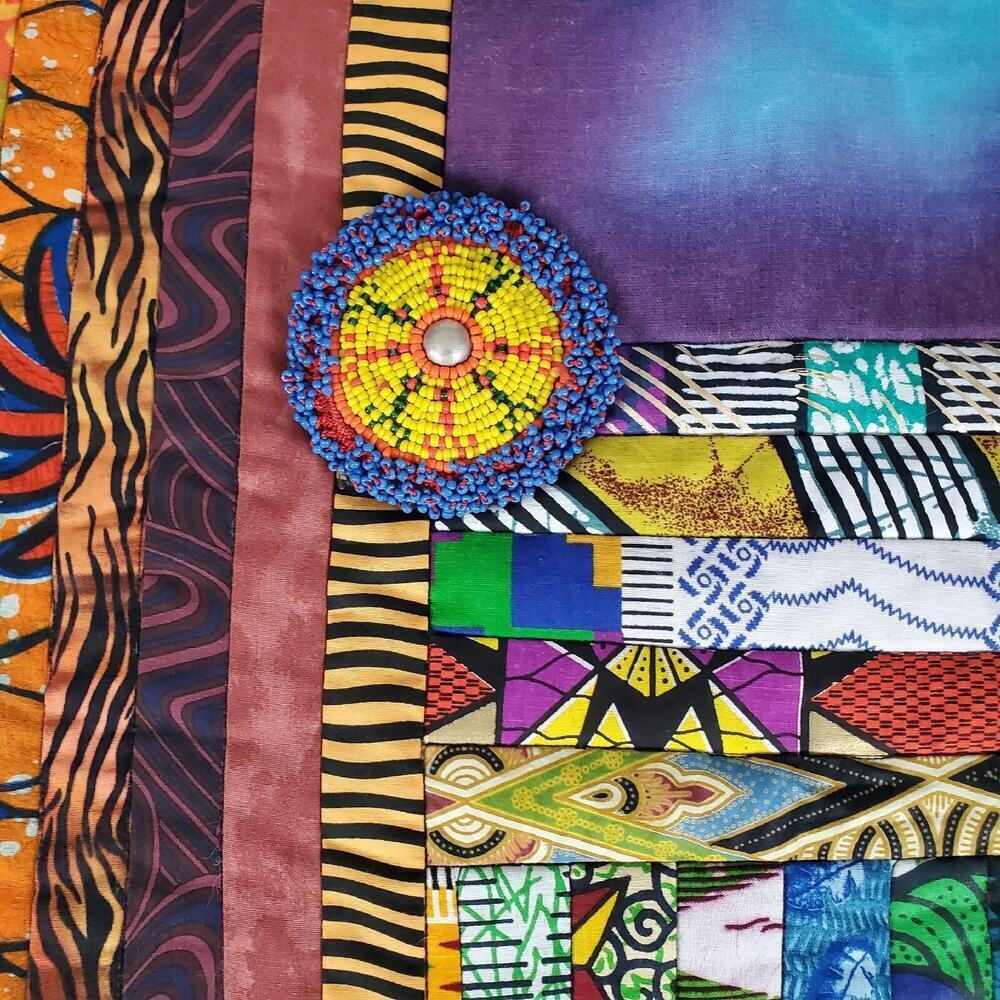 Beautiful Quilted Art Wall Hanging signed by Artist - The Water Carriers - Picture 5 of 15